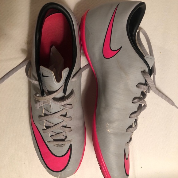 NIKE MERCURIAL INDOOR COURT SOCCER SHOES - Picture 3 of 4